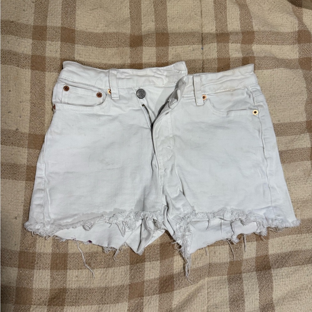 Classic White Frayed Hem Jean Shorts